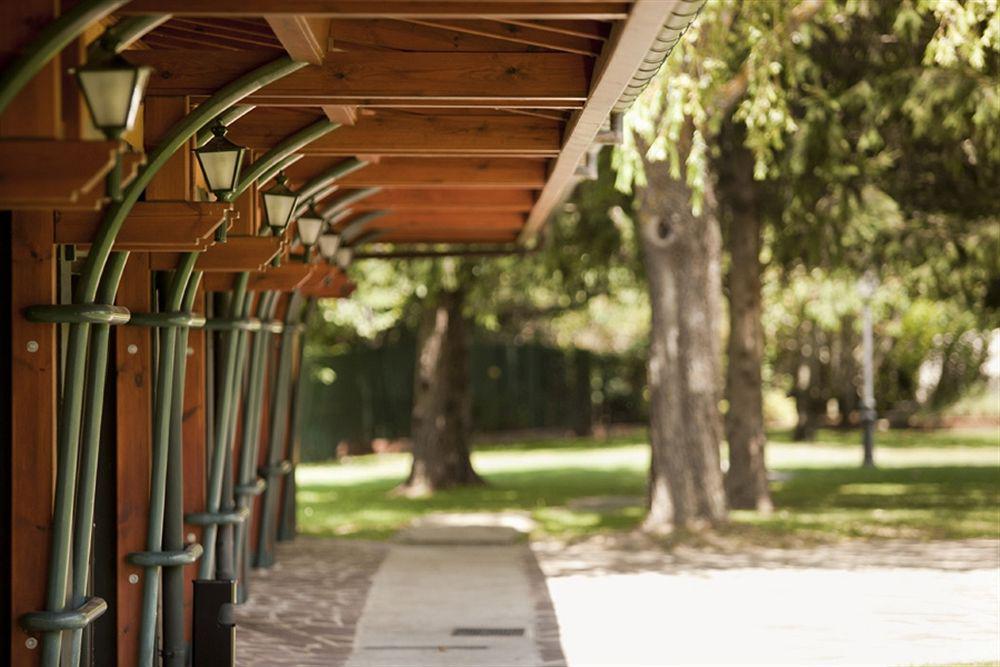 Don Carlos Huarte Exterior foto